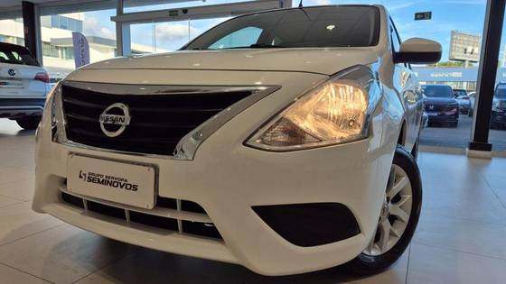 NISSAN VERSA 1.0 12V FLEX S 4P MANUAL NISSAN VERSA 1.0 12V FLEX S 4P MANUAL